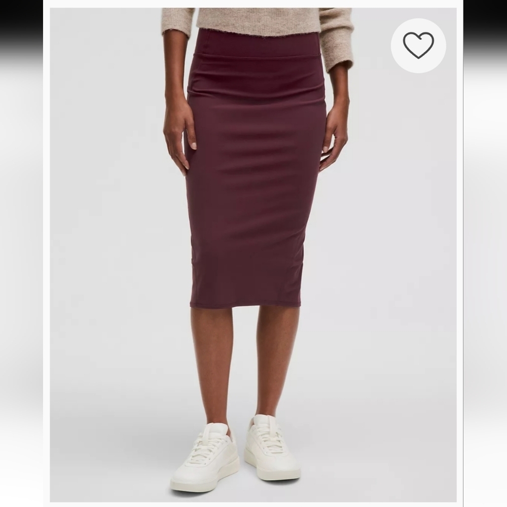 Lululemon Athletica Nulu Slim-Fit High Rise Skirt Garnet Sz 2 NWT